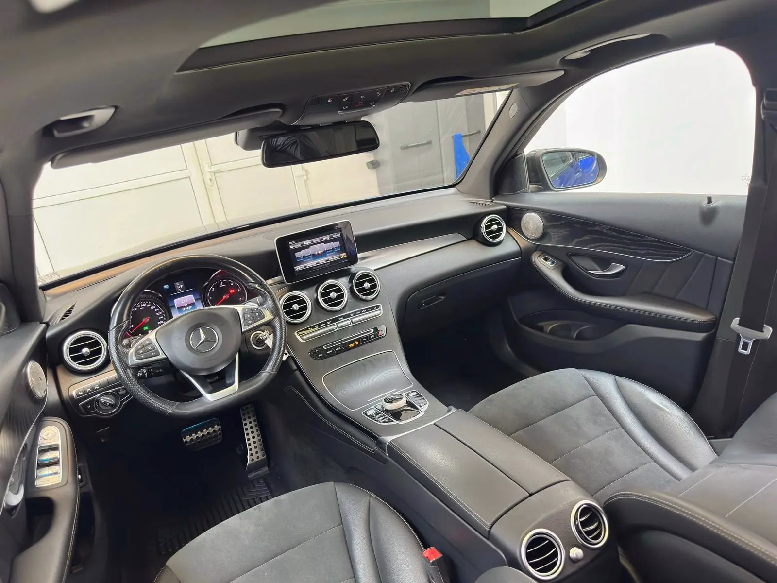 Mercedes-Benz GLC 220
