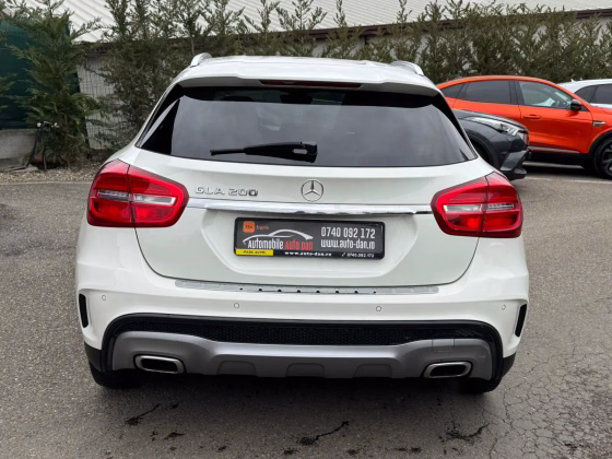 Mercedes-Benz GLA 200
