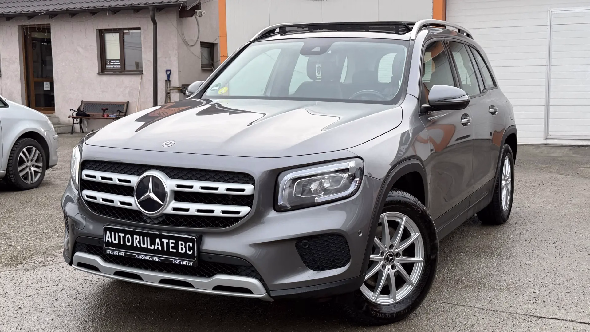 Mercedes-Benz GLB 180