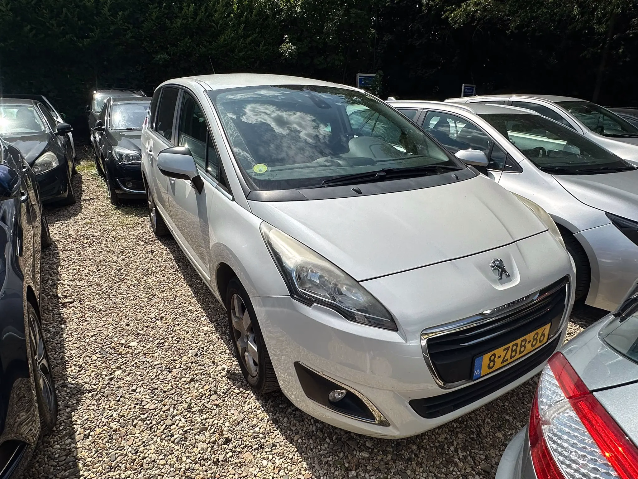 Peugeot 5008