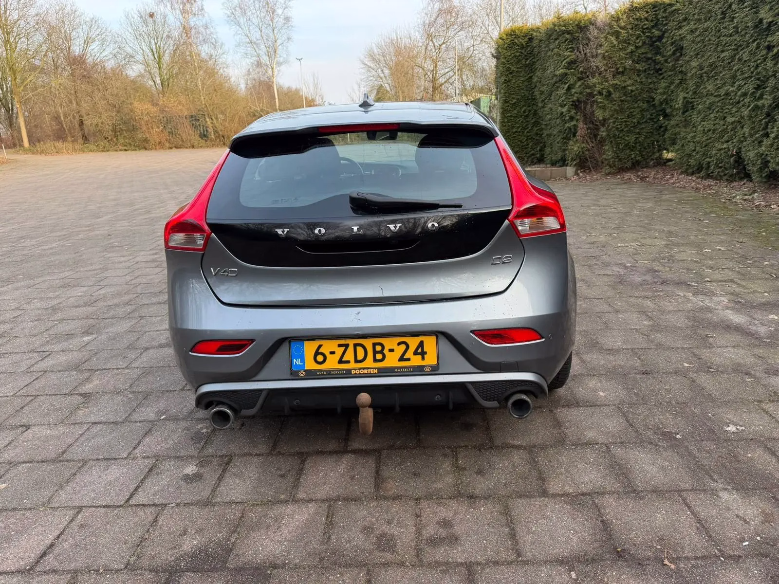 Volvo V40