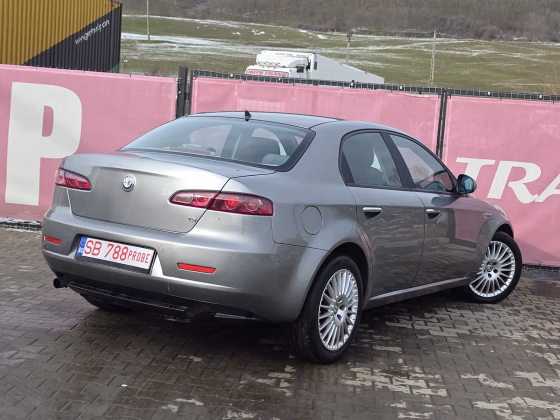 Alfa Romeo 159