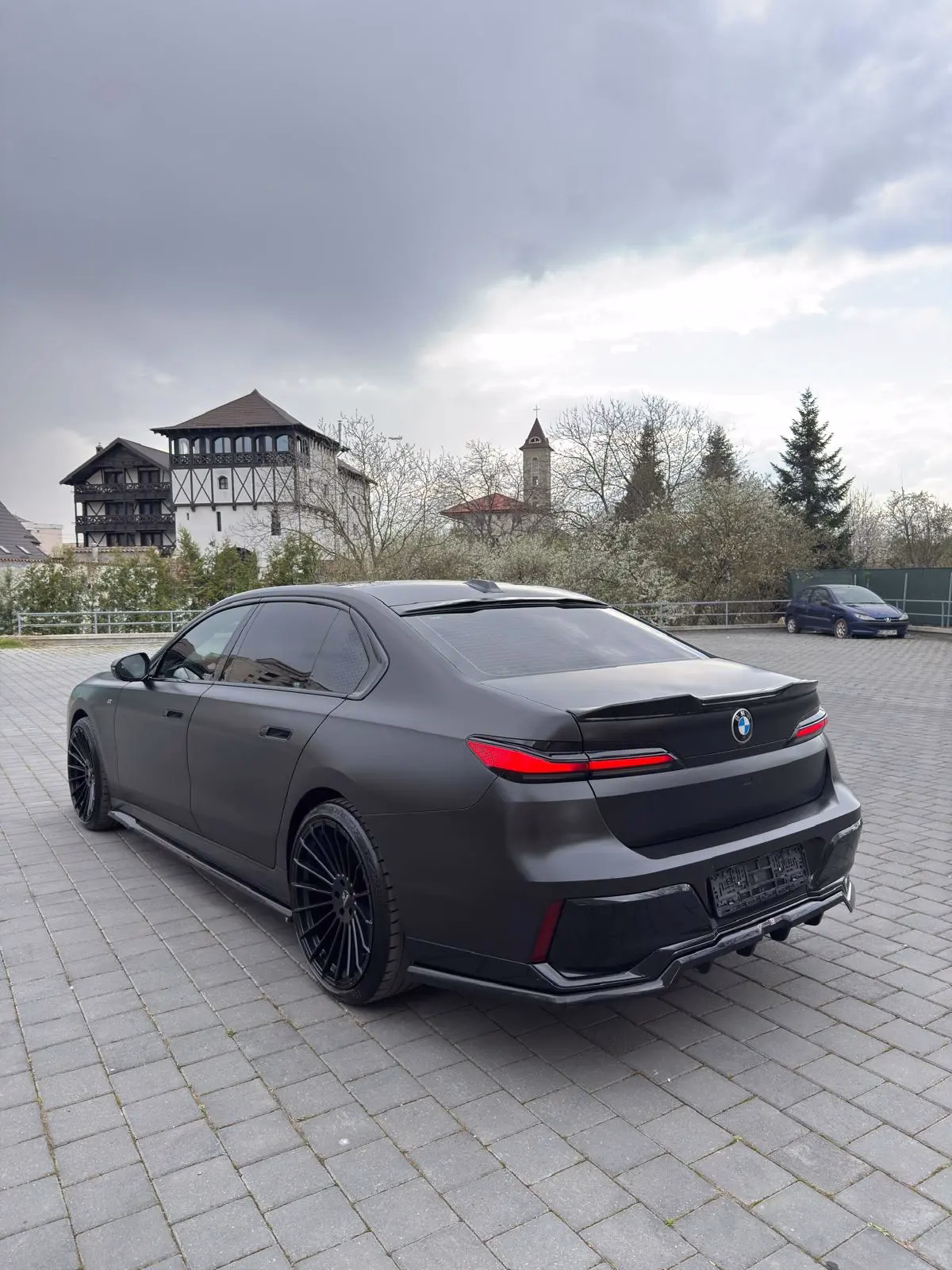 BMW 740