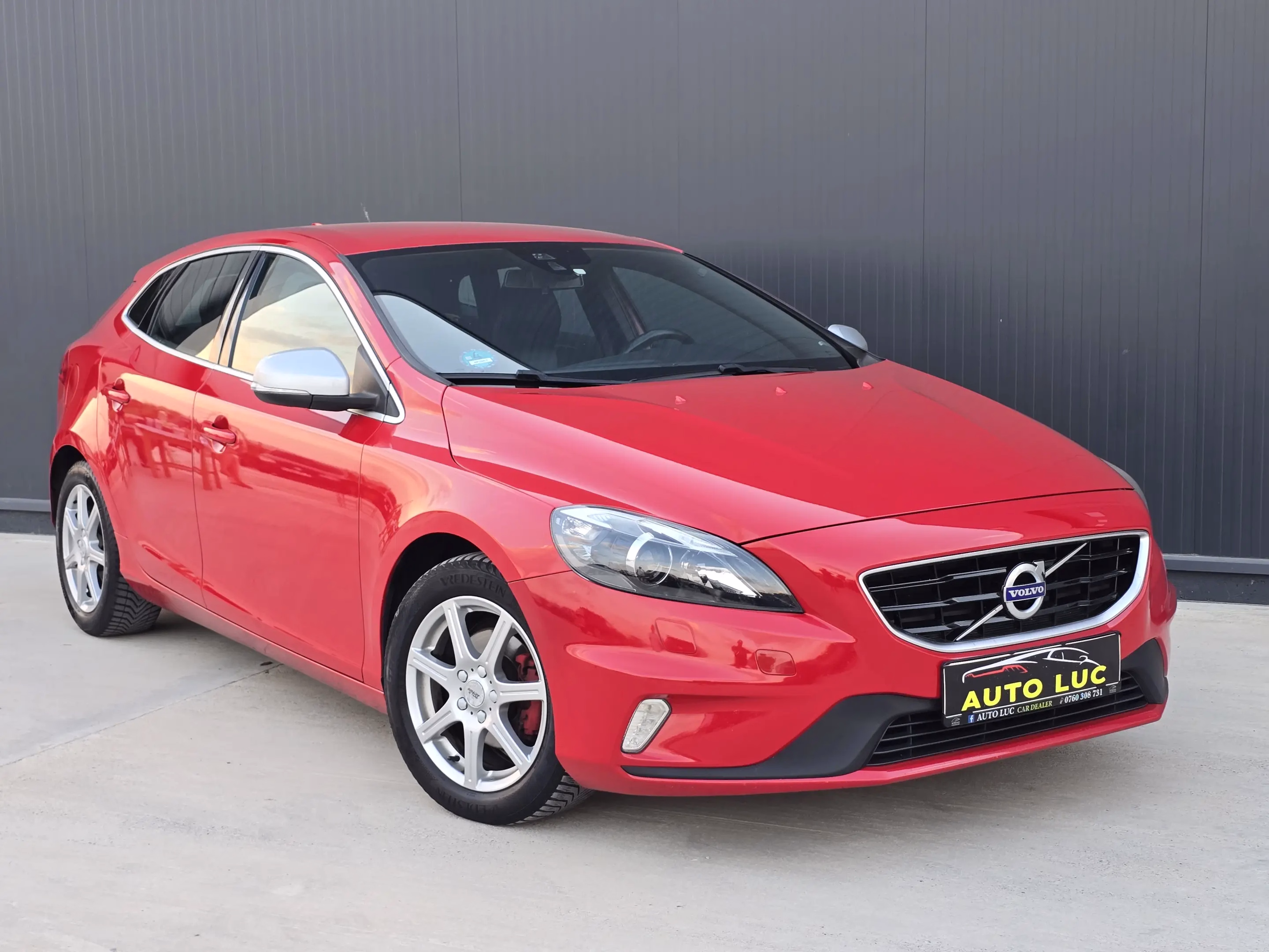 Volvo V40