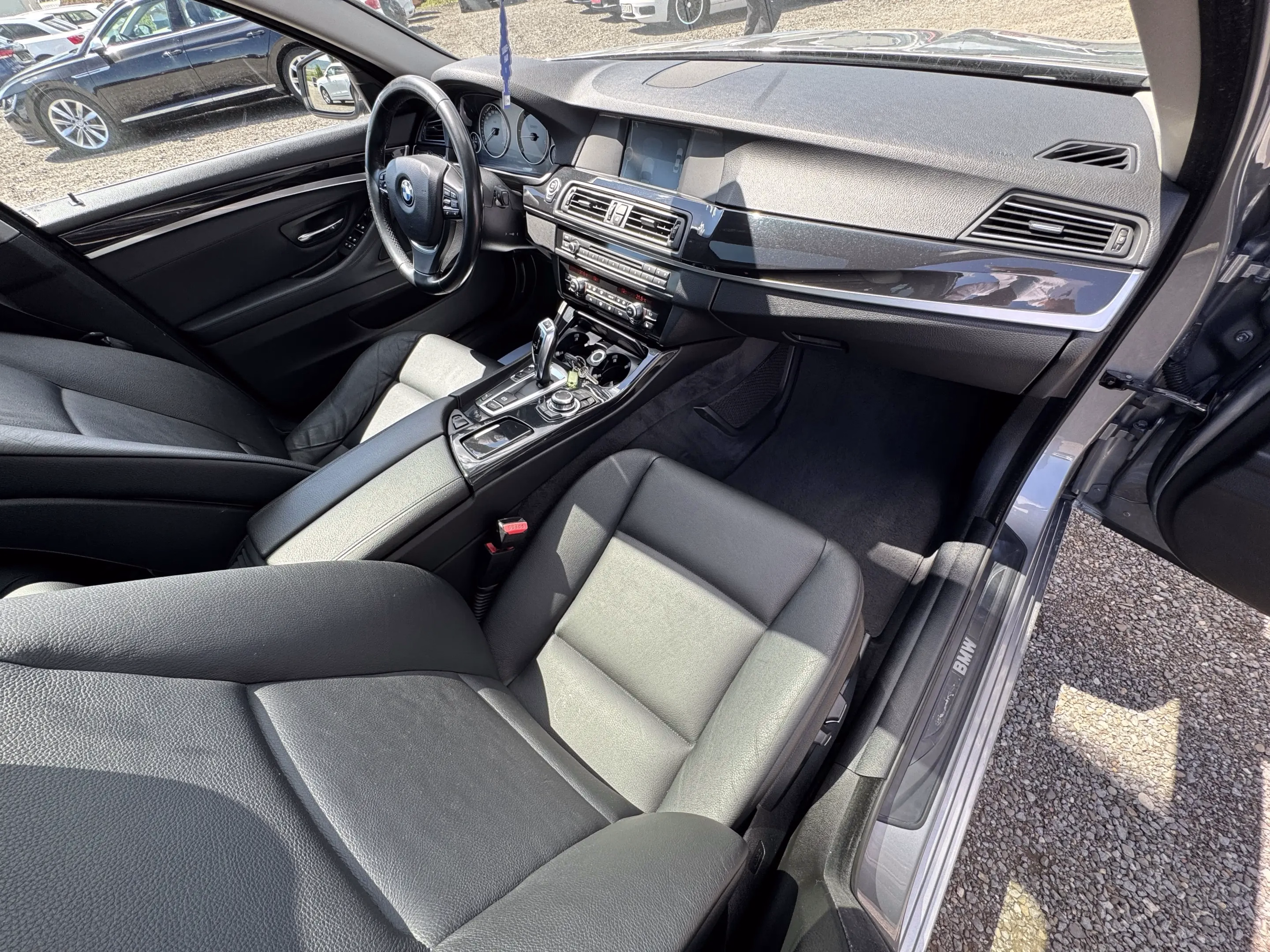 BMW 525