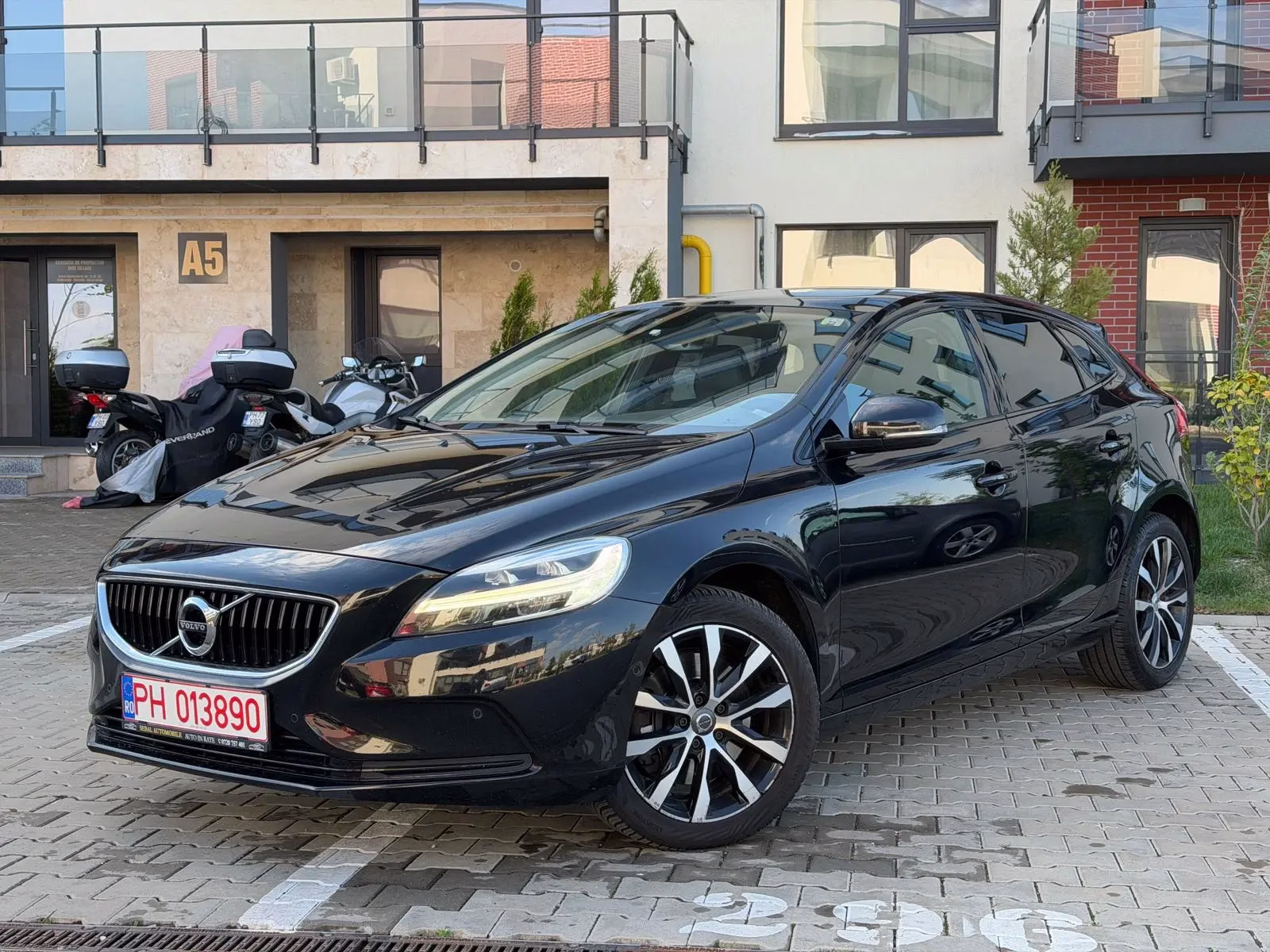 Volvo V40