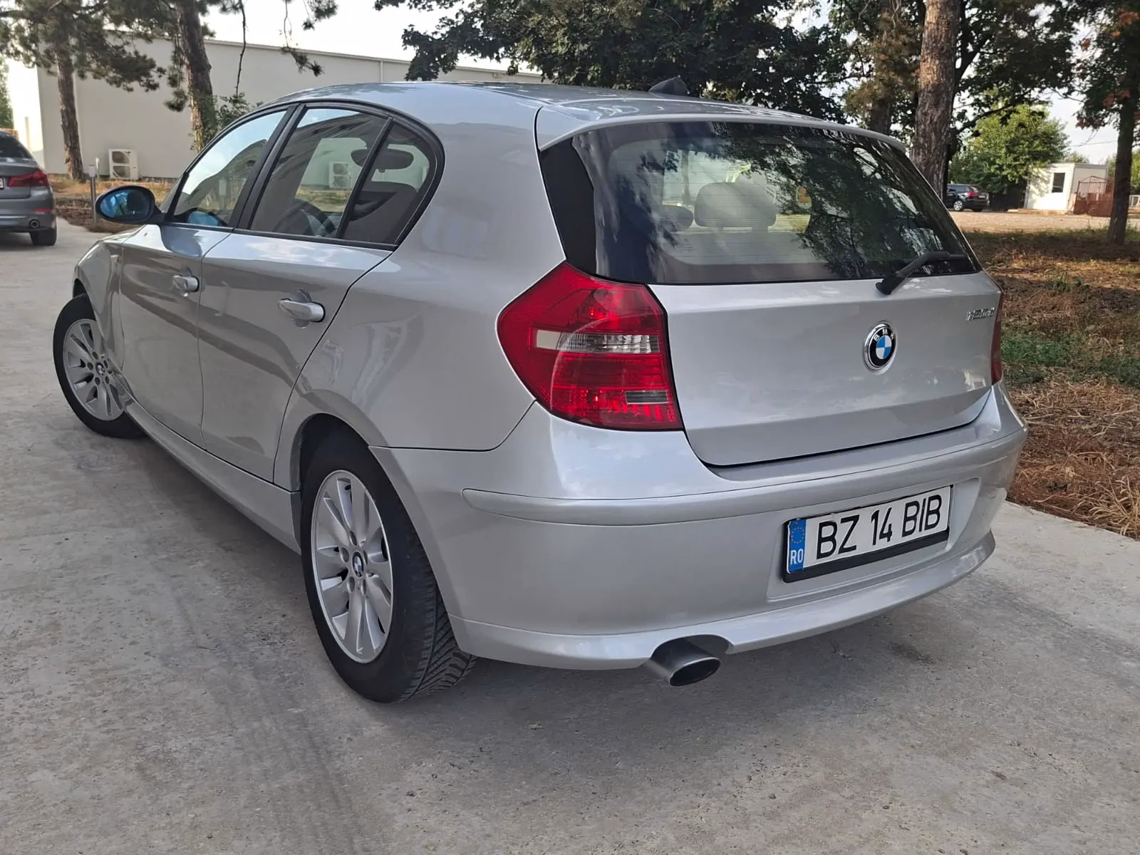BMW 120