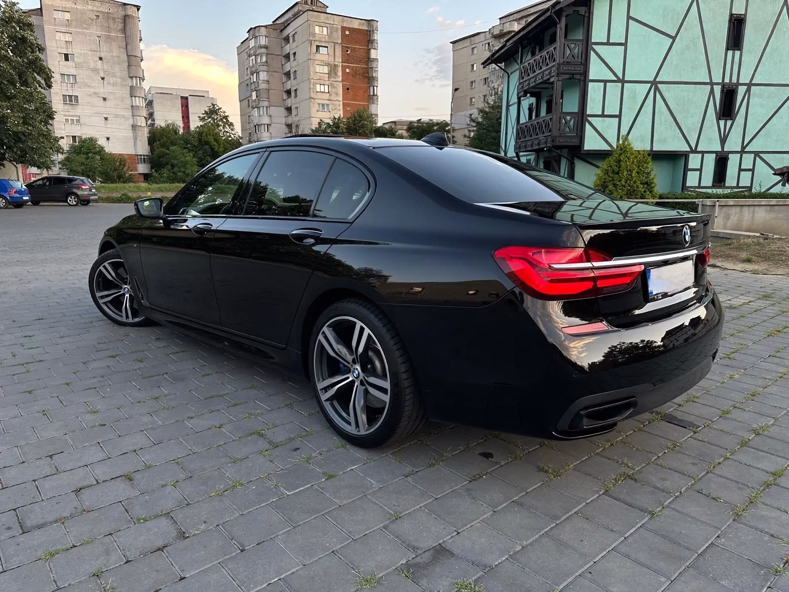BMW 740