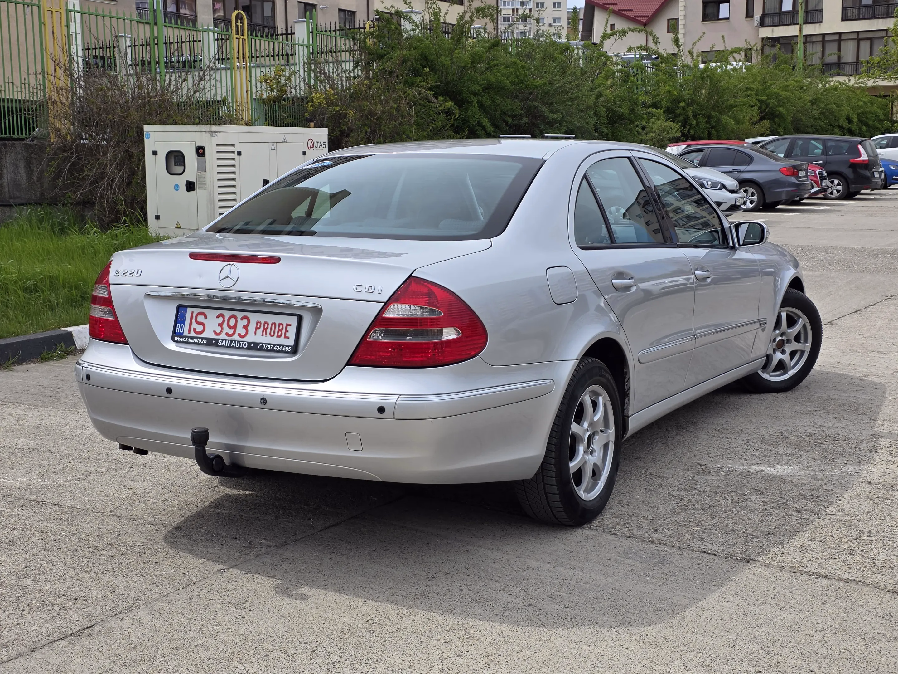 Mercedes-Benz E 220