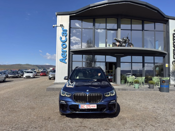 BMW X5 M50