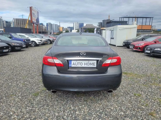 Infiniti M35