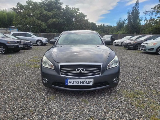 Infiniti M35