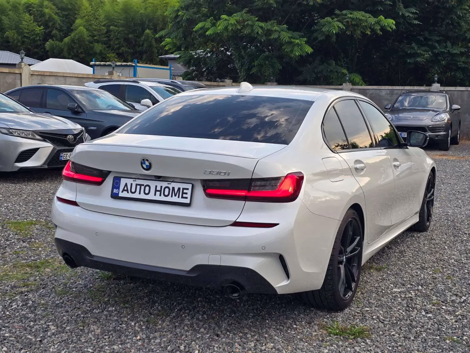 BMW 330