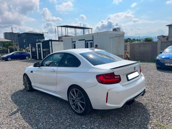 BMW M235