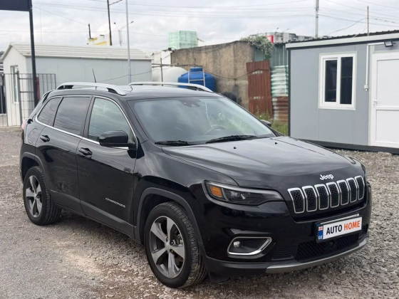 Jeep Cherokee