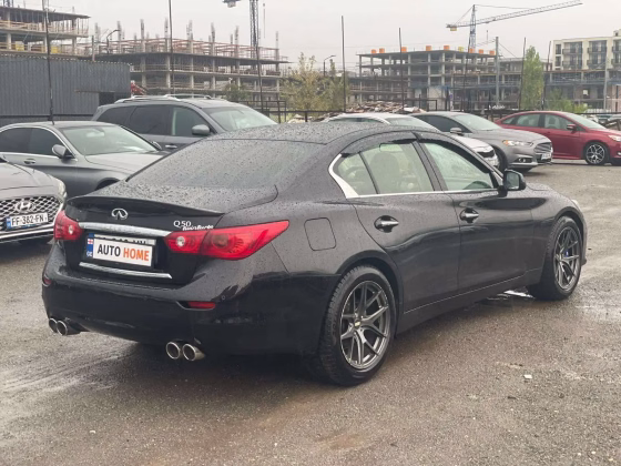 Infiniti Q50