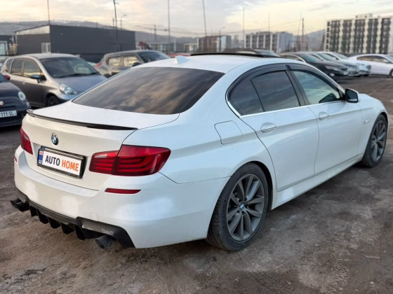 BMW 528