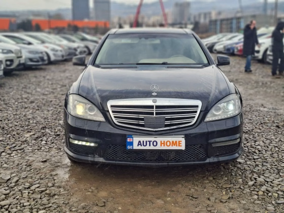 Mercedes-Benz S 550