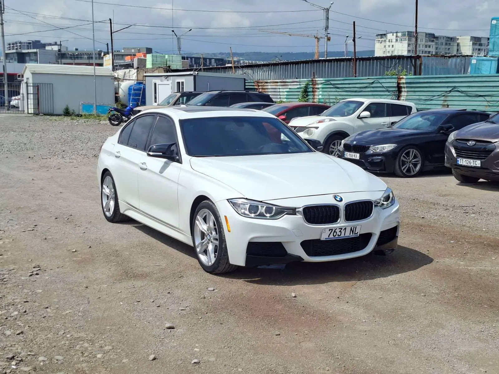 BMW 330