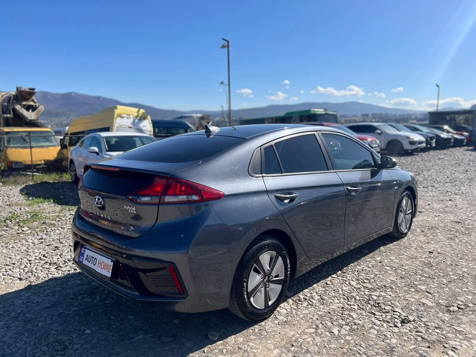 Hyundai IONIQ