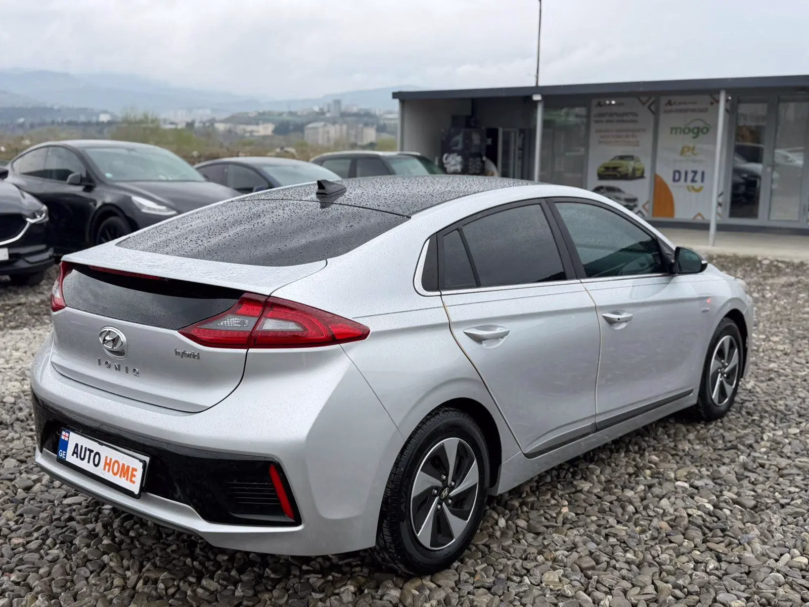 Hyundai IONIQ