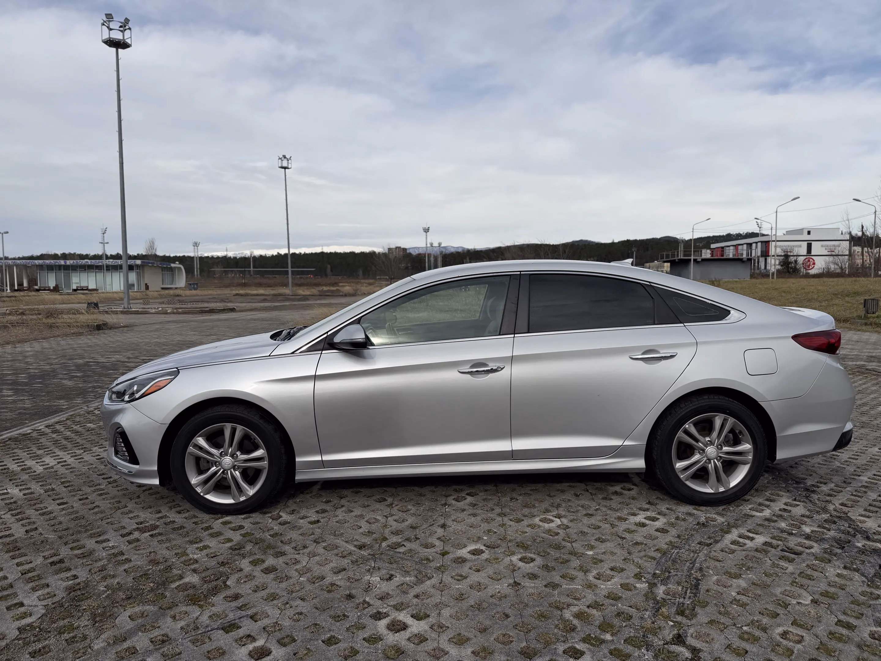 Hyundai SONATA