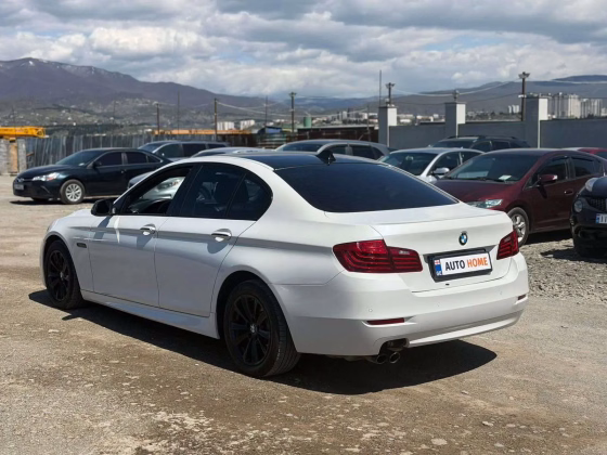 BMW 528