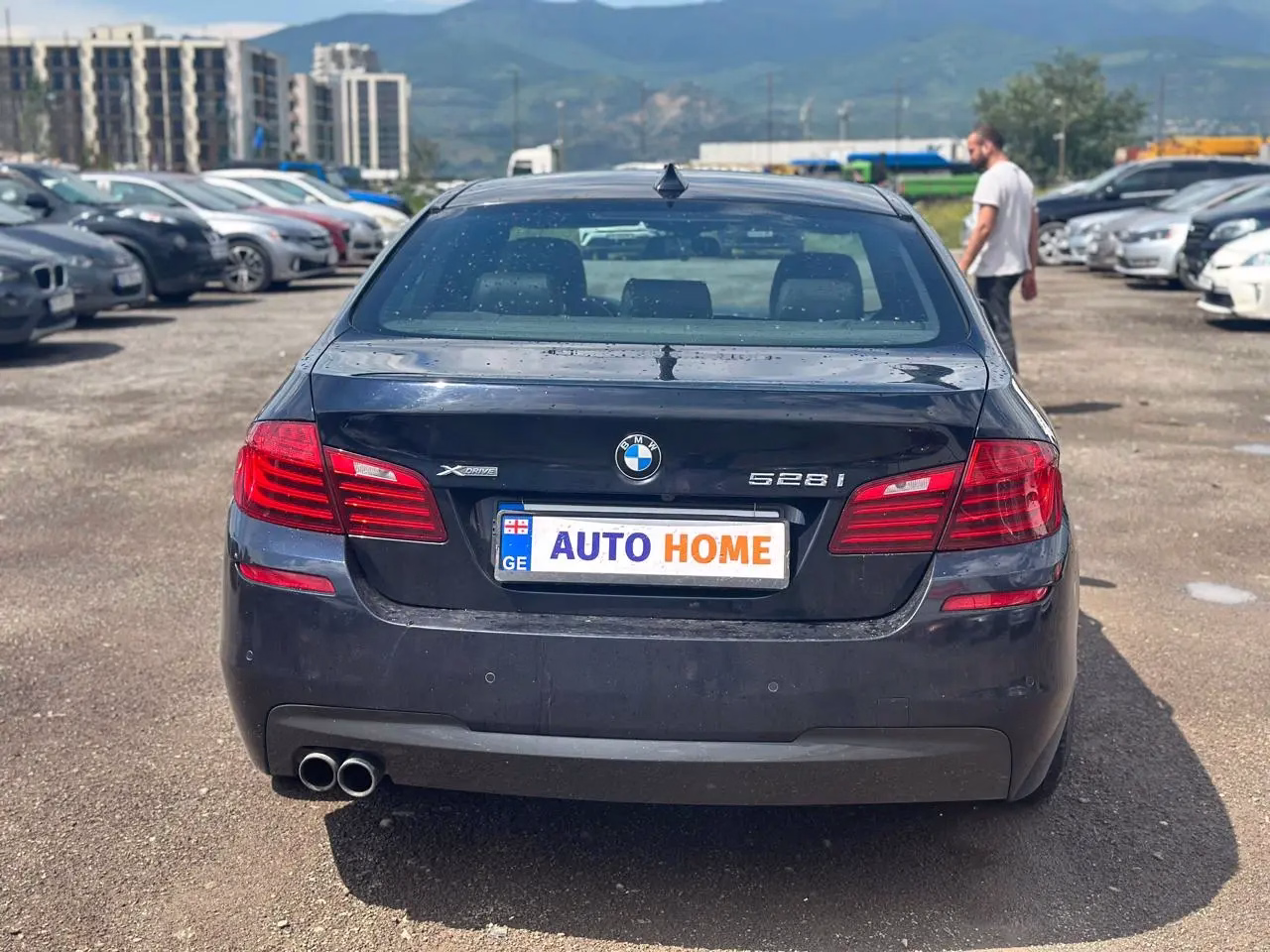 BMW 528