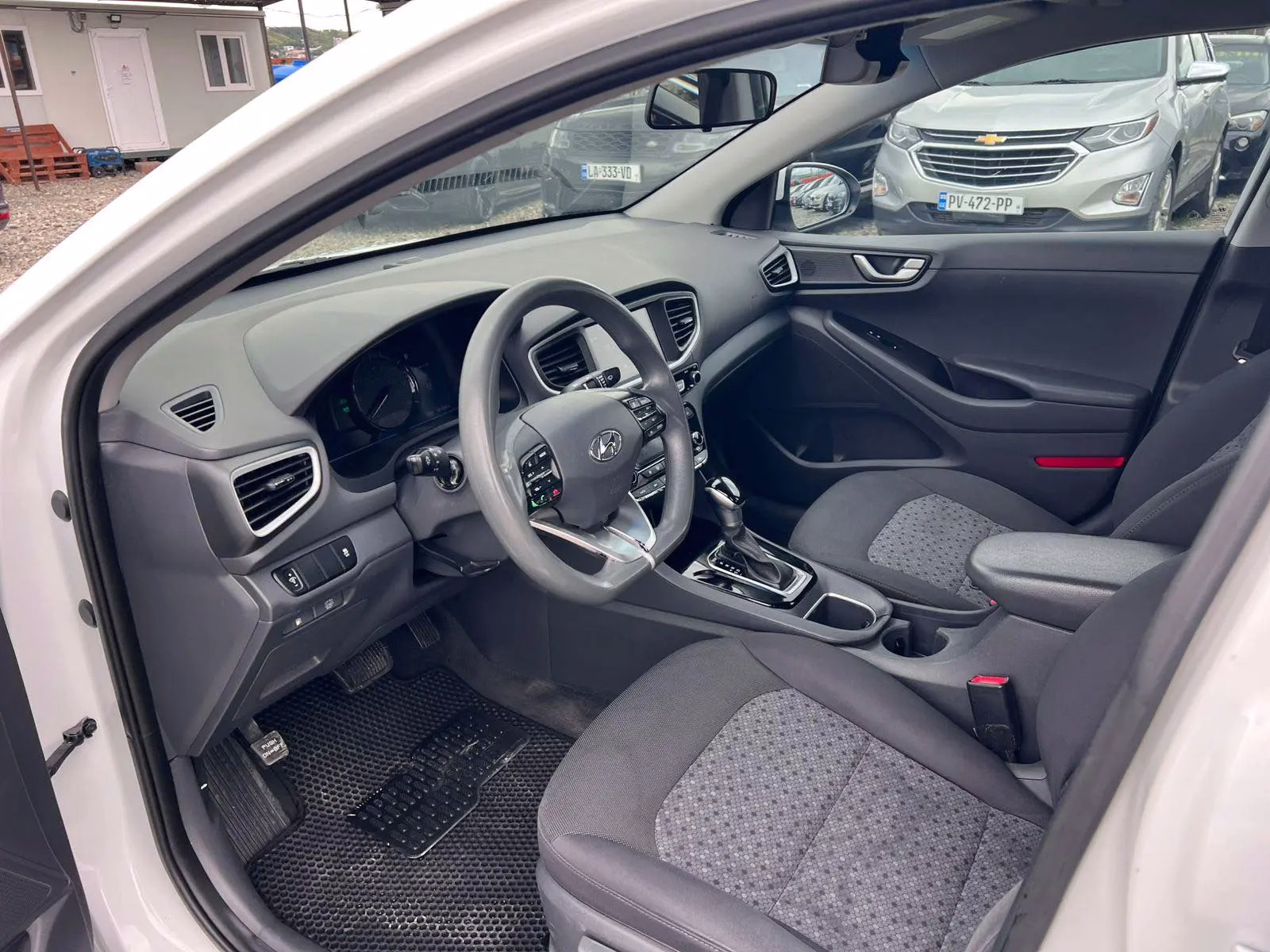 Hyundai IONIQ