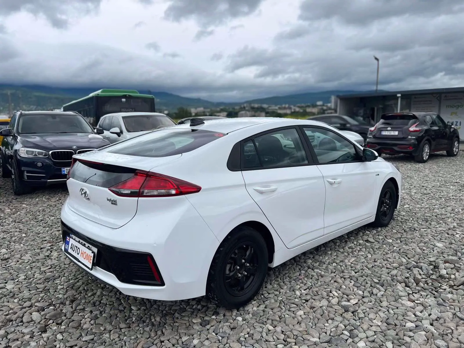 Hyundai IONIQ