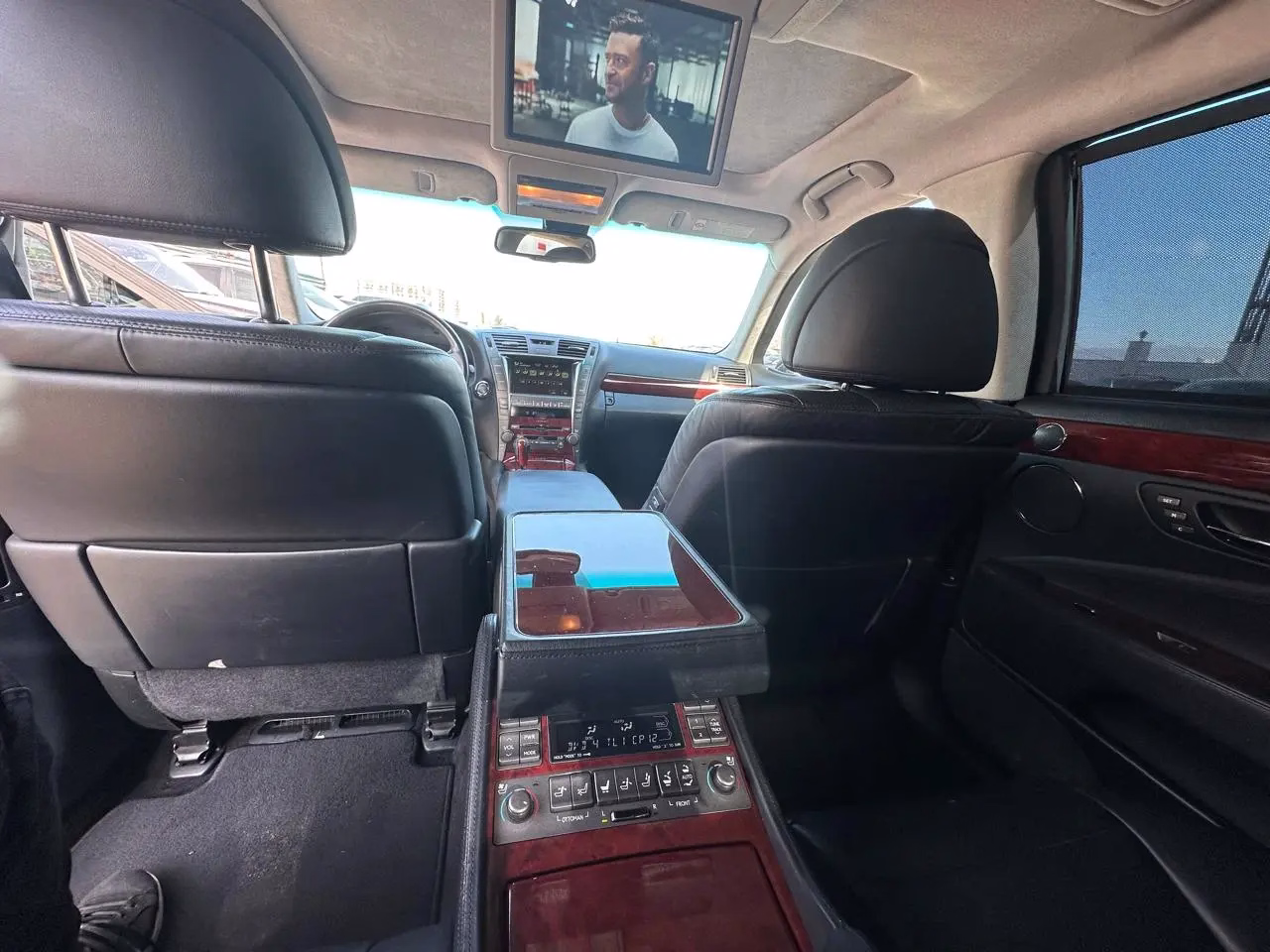 Lexus LS 460