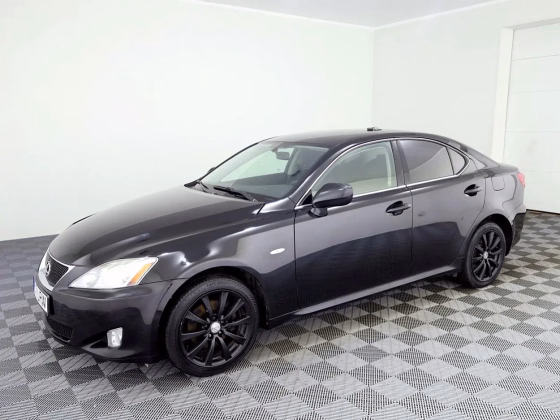 Lexus IS 220