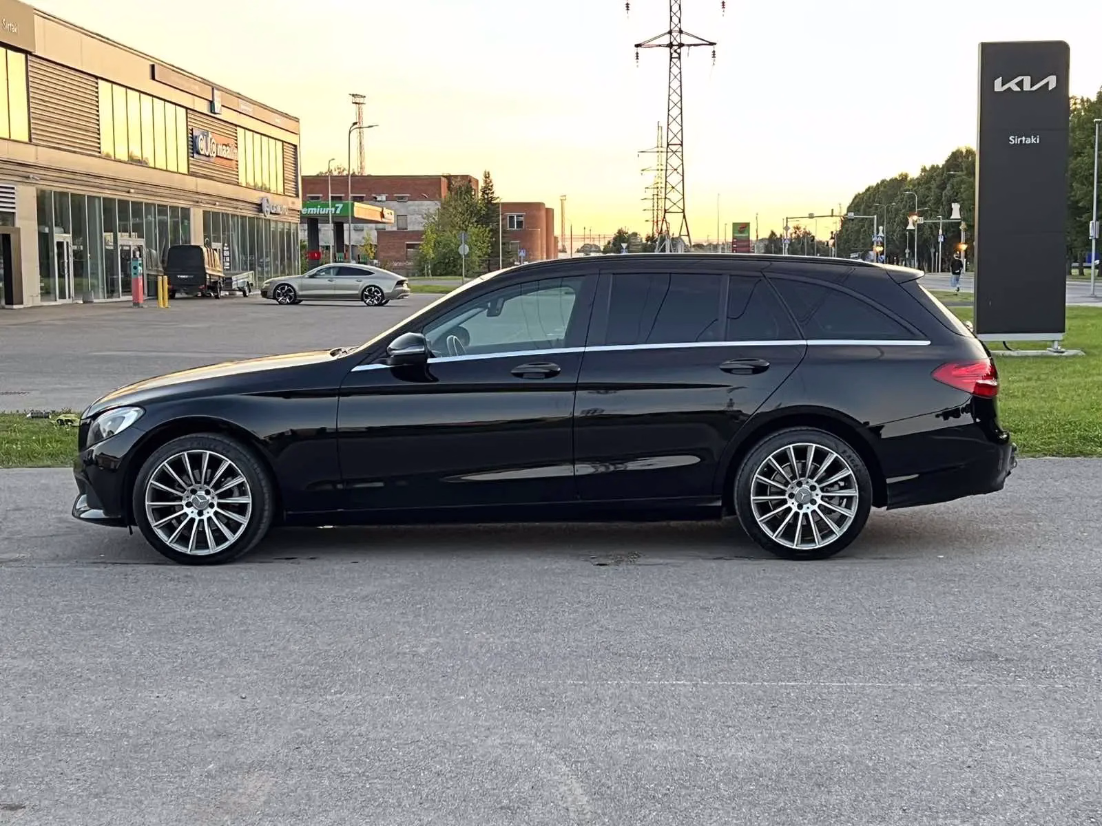 Mercedes-Benz C 200