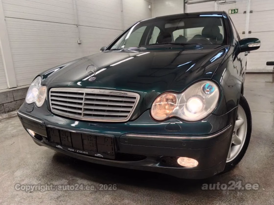 Mercedes-Benz C 320
