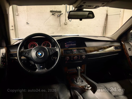 BMW 525