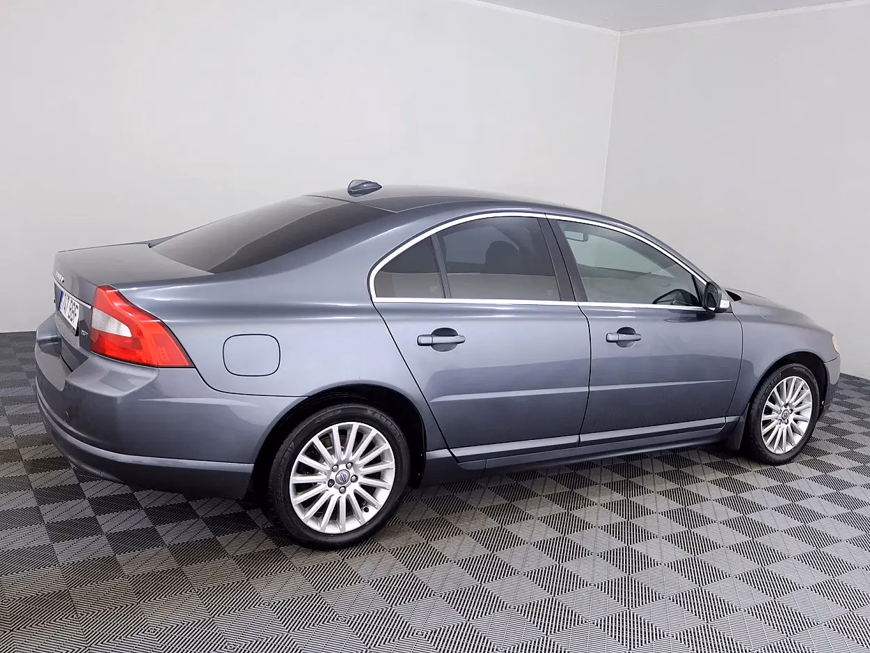 Volvo S80