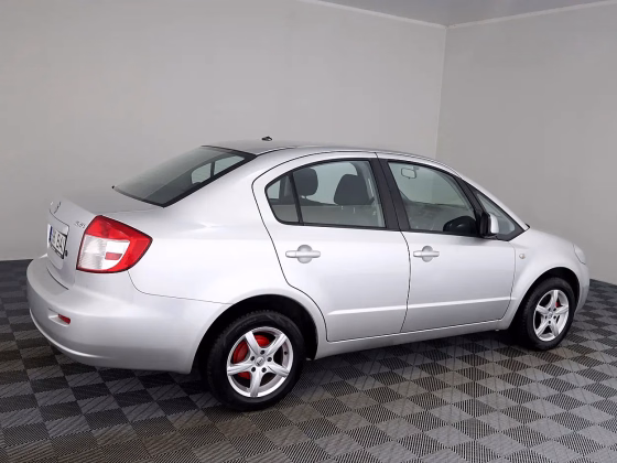 Suzuki SX4