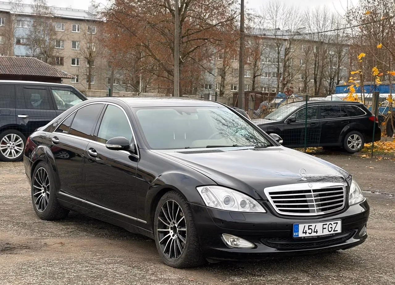 Mercedes-Benz S 320