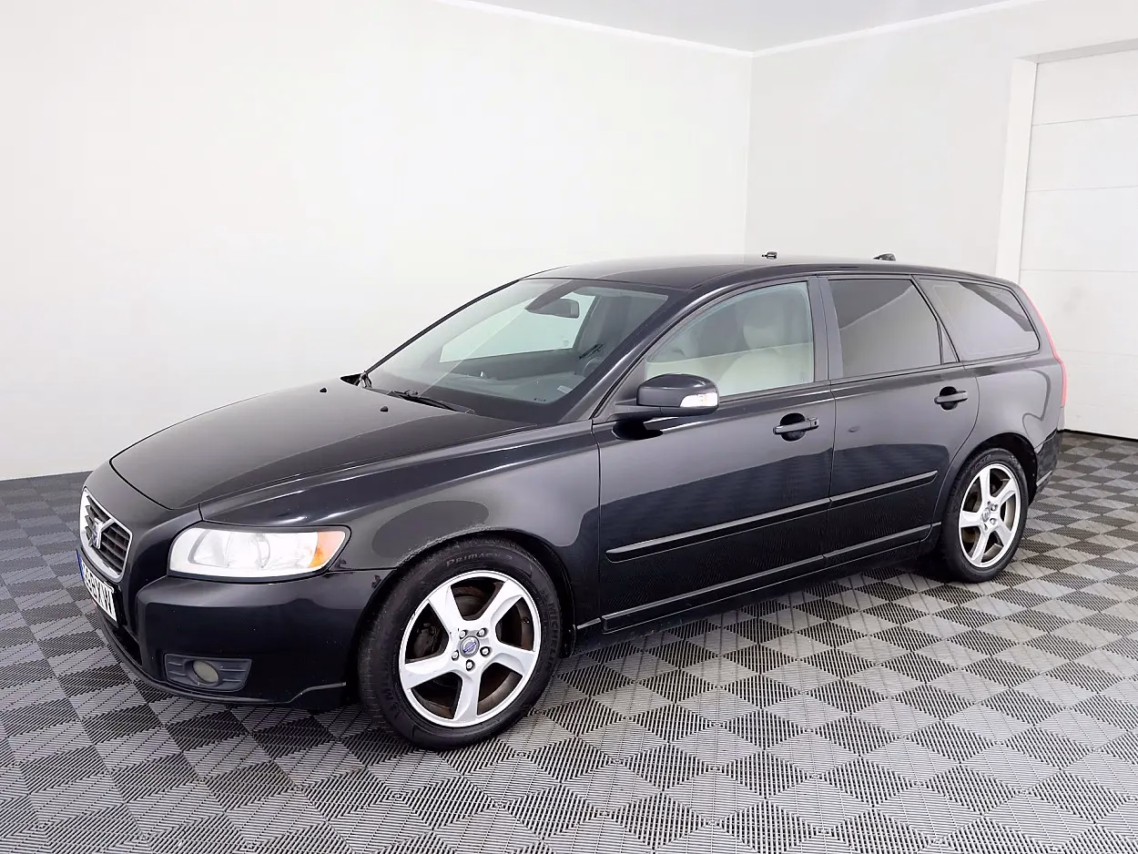 Volvo V50