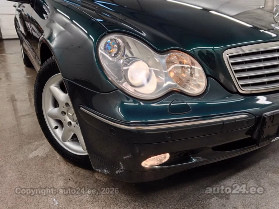 Mercedes-Benz C 320