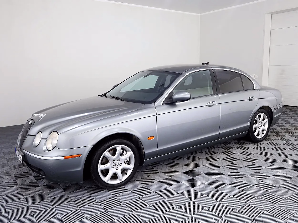 Jaguar S-Type