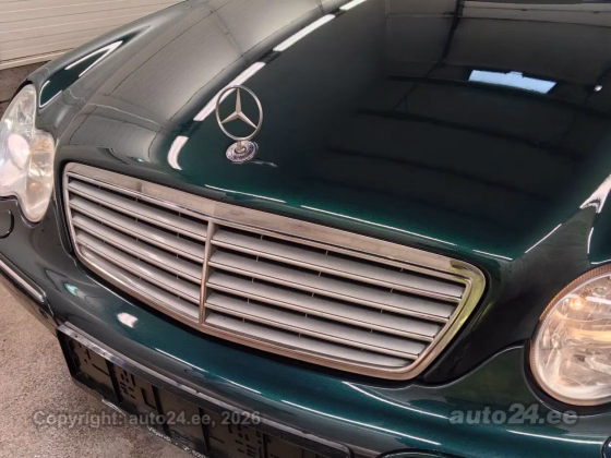 Mercedes-Benz C 320