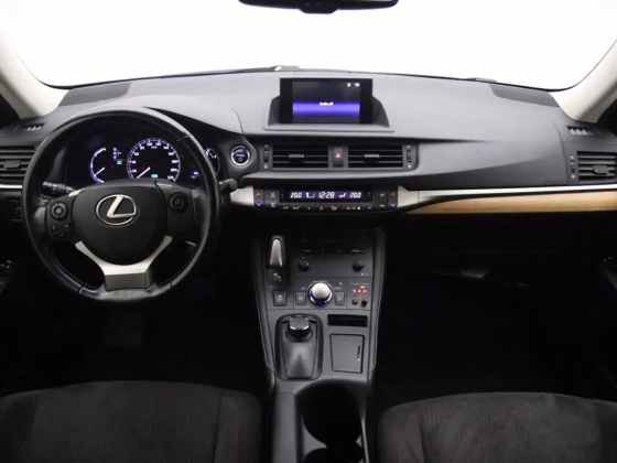 Lexus CT 200h