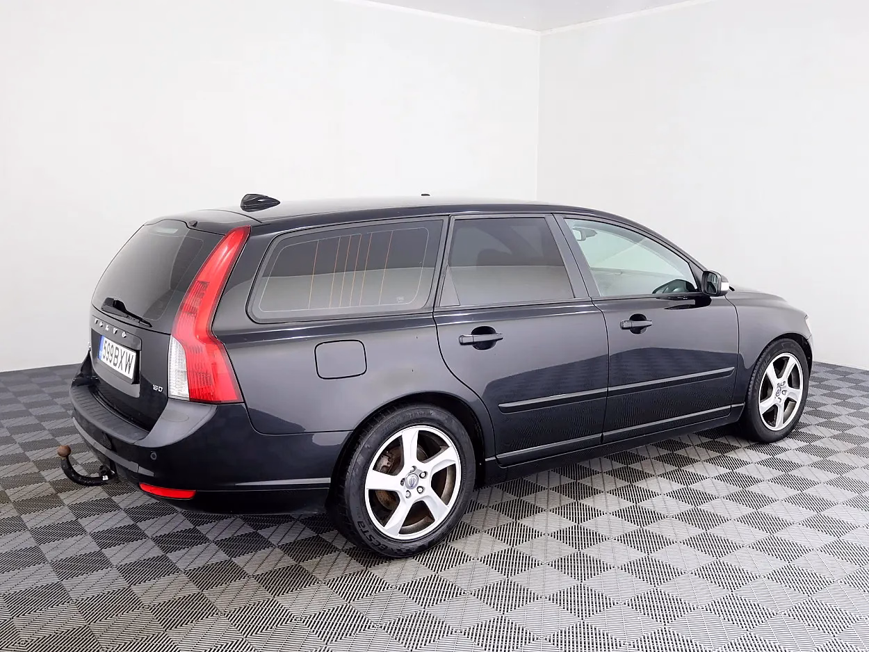 Volvo V50