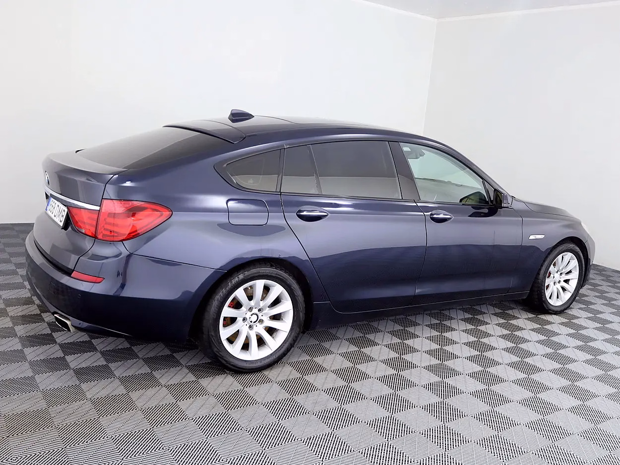 BMW 550