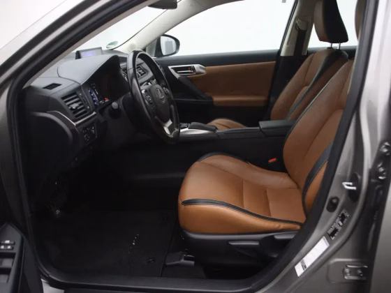 Lexus CT 200h