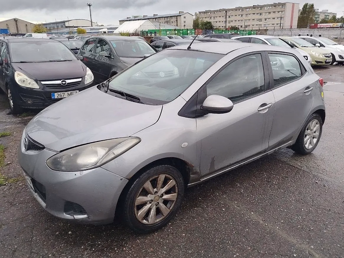 Mazda 2