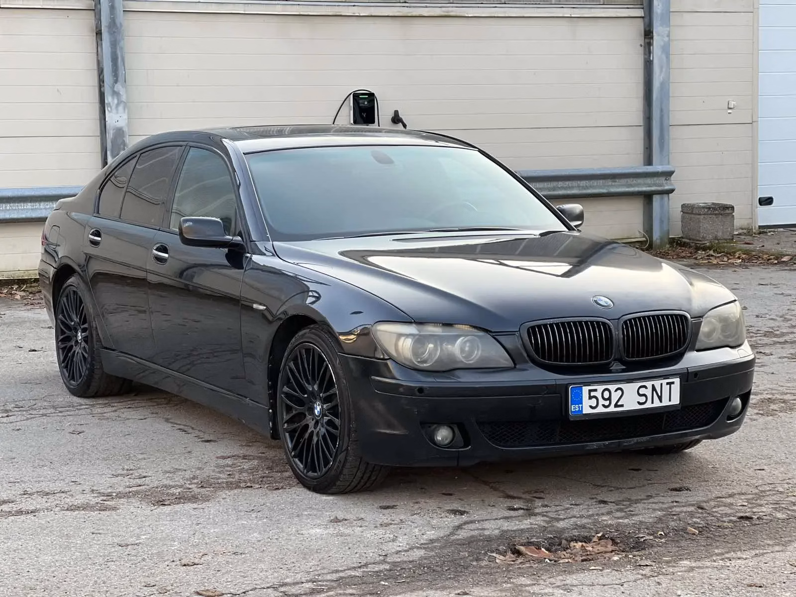 BMW 730