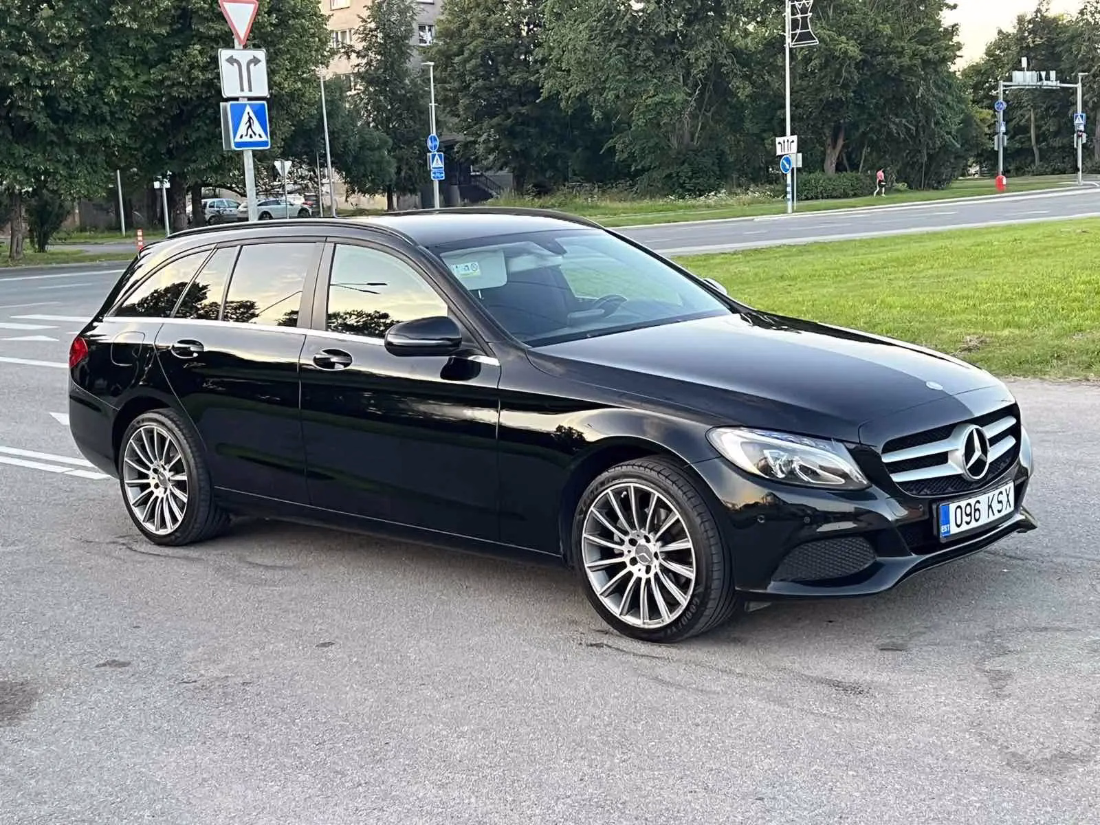 Mercedes-Benz C 200