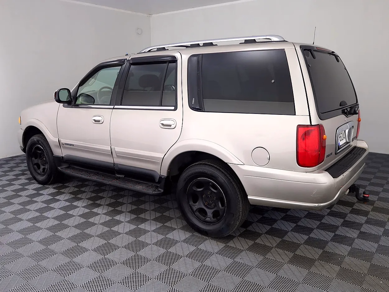 Lincoln Navigator